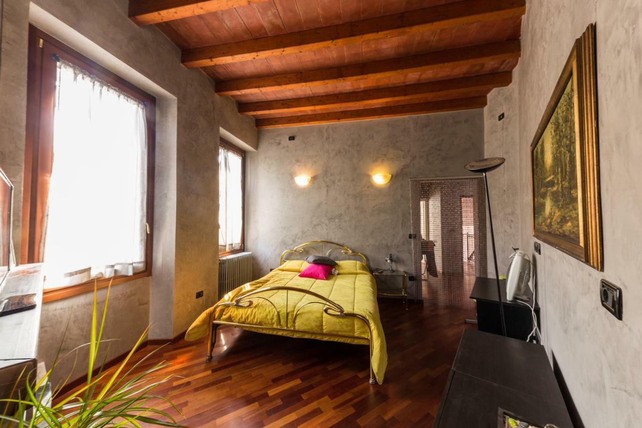 Bed and Breakfast Wake Surf House Сульцано Екстер'єр фото